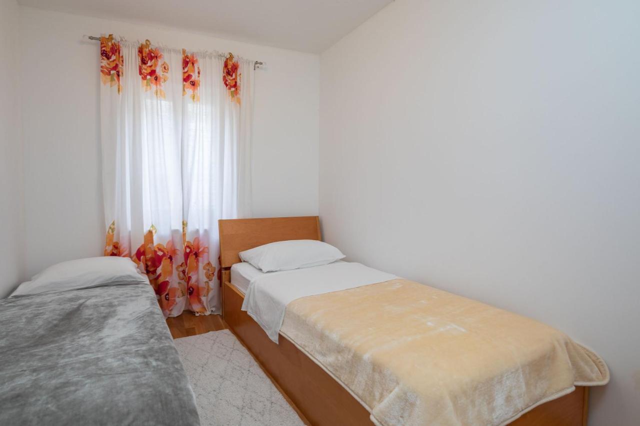 Luxury Stone Villa Nevija 2022 Private Villa Milna  Quarto foto