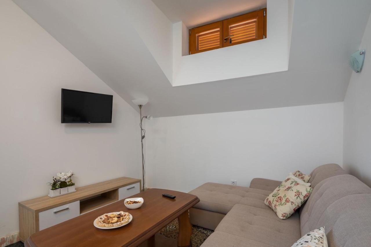Luxury Stone Villa Nevija 2022 Private Villa Milna  Quarto foto